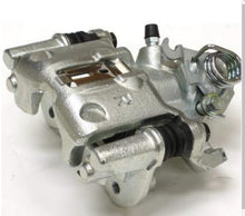 Load image into Gallery viewer, Monarch Disc Brake Upgrade - Triumph Stag (Rear)